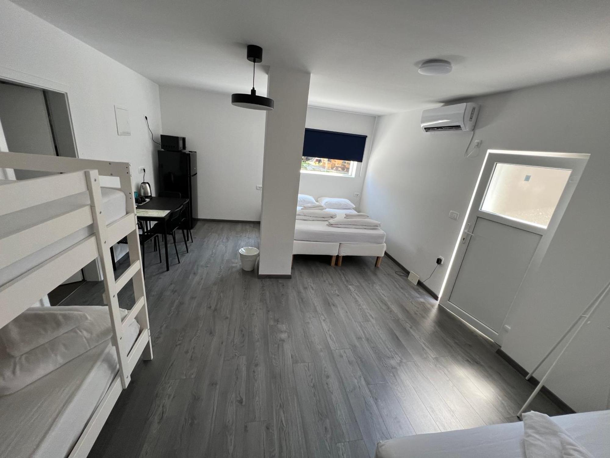 Lemonwood House Hotel Postojna Luaran gambar