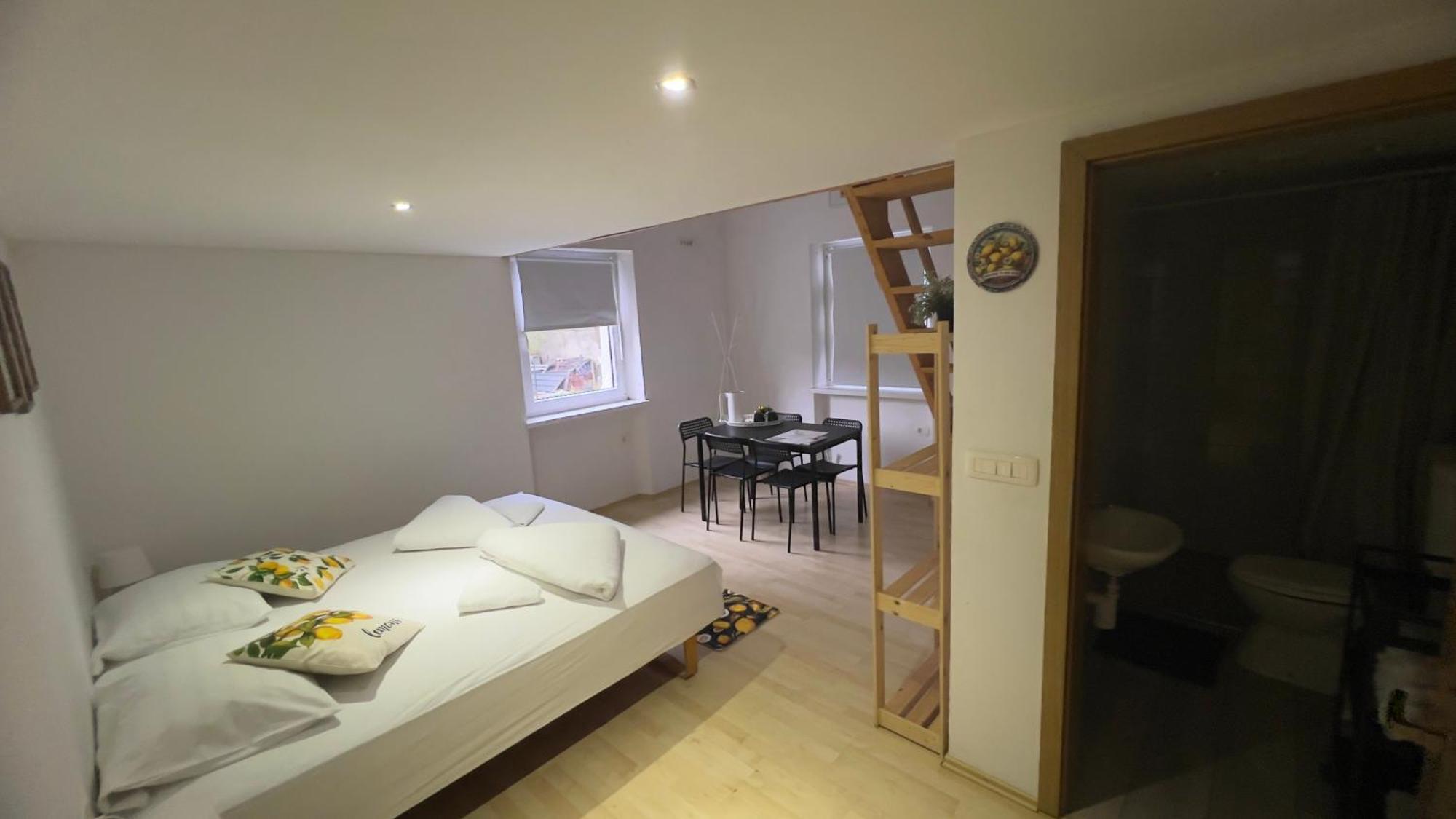 Lemonwood House Hotel Postojna Luaran gambar