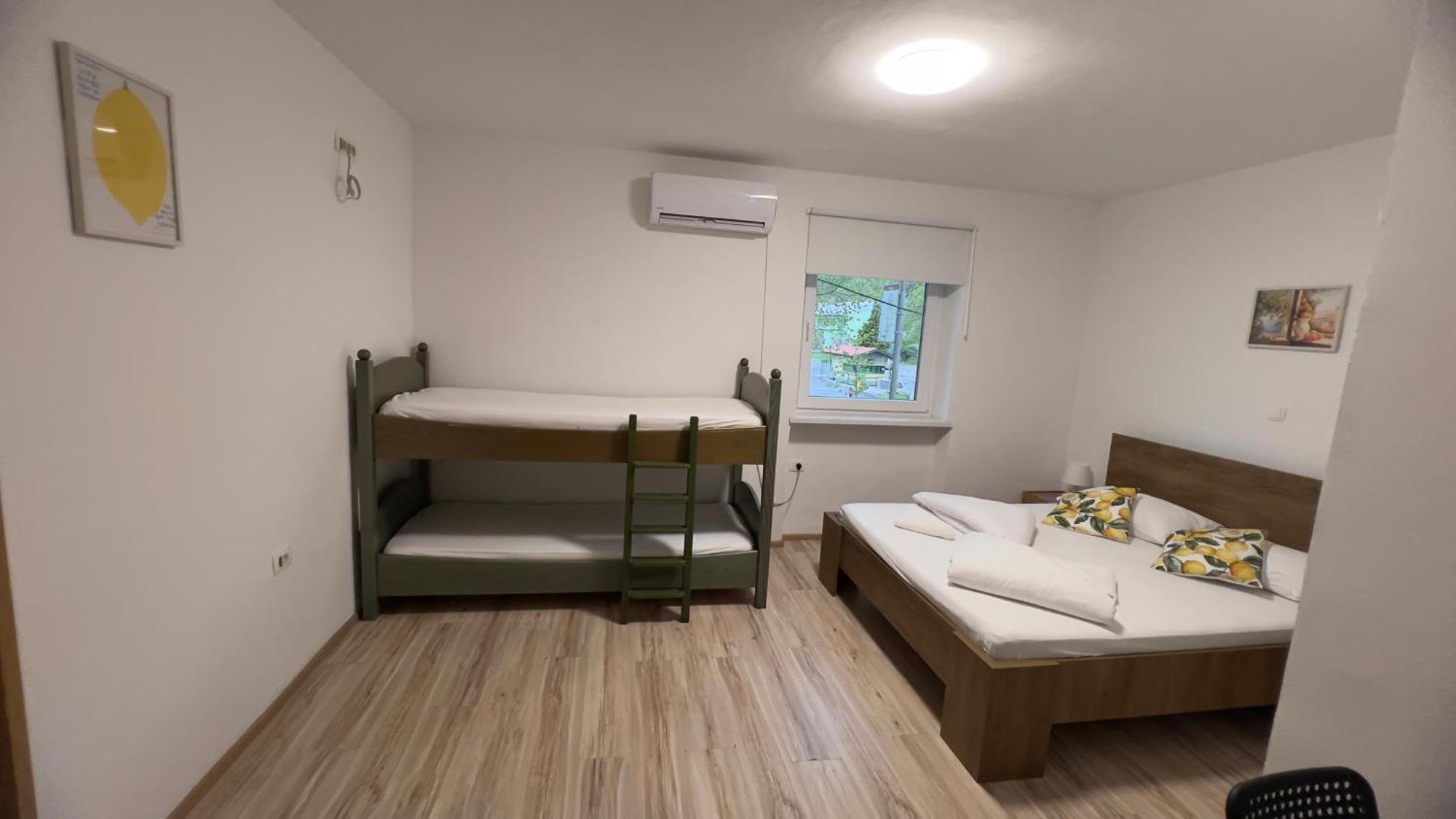 Lemonwood House Hotel Postojna Luaran gambar